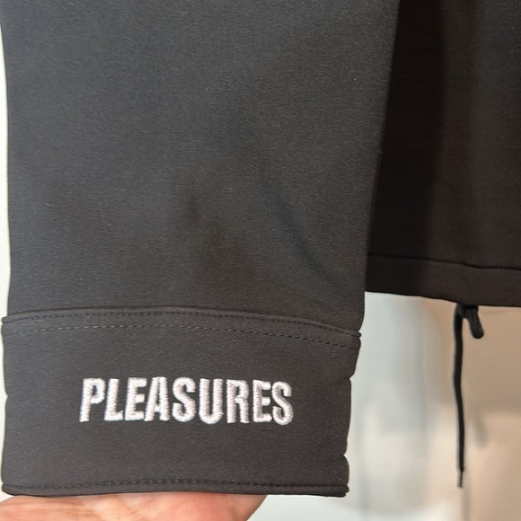 PLEASURES IM A THREAT TO THE SYSTEM X-RAY COACHES JACKET SIZE LARGE NWOT BLACK - Picture 3 of 7